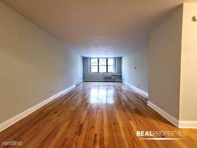 Main picture of 1446 N Dearborn St