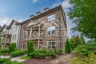 Main picture of 316 Garland Woods Ct