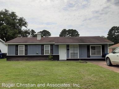 Main picture of 9470 Normandie Dr