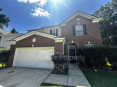 Main picture of 136 Smart Ct