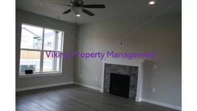 Main picture of 1336 NE Brookstone Loop