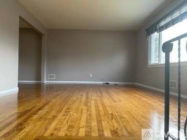 Main picture of 10 Dolores Dr