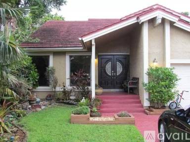 Main picture of 9530 SW 148th Pl