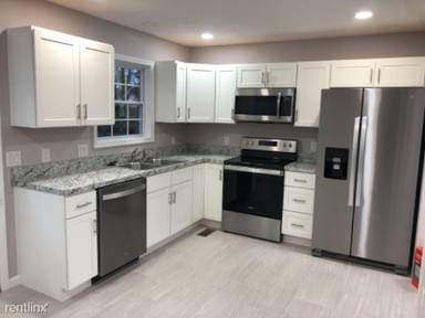 Main picture of 1520 Main Ave