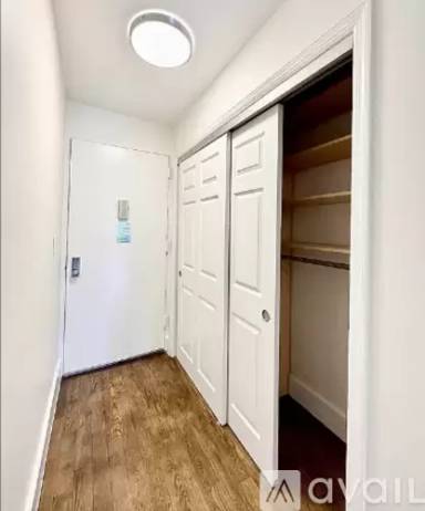 Main picture of Renoir House Apartments