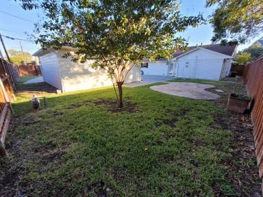 Main picture of 10627 McCree Rd