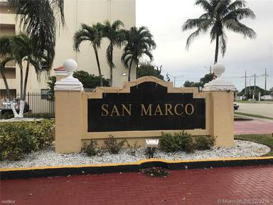 Main picture of 8820 Fontainebleau Blvd