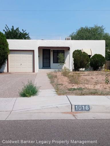 Main picture of 1016 Vassar Dr NE