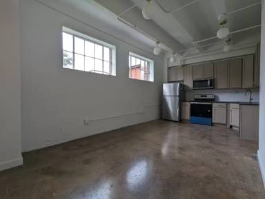 Main picture of 305 6th St