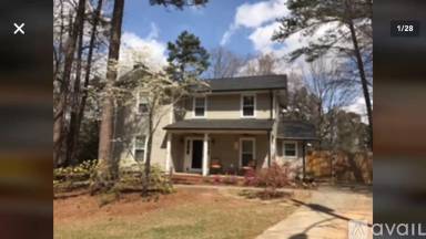 Main picture of 180 Holly Ct
