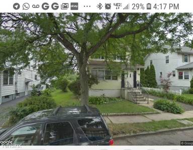 Main picture of 25 Elm Pl
