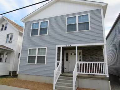 Main picture of 634 Locust St