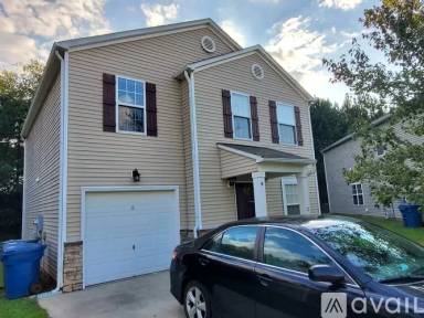 Main picture of 8 Bellmore Ct