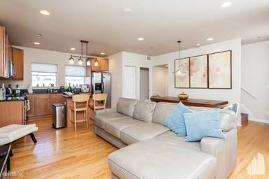 Main picture of 3339 W Irving Park Rd
