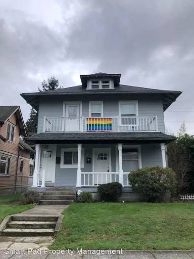 Main picture of 927 S Cushman Ave