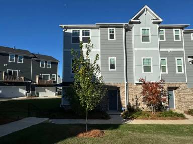 Main picture of 4505 Millennium Ave