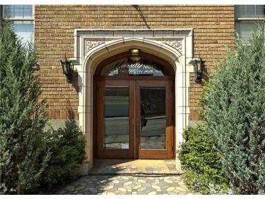 Main picture of 4235 Brooklyn Ave NE