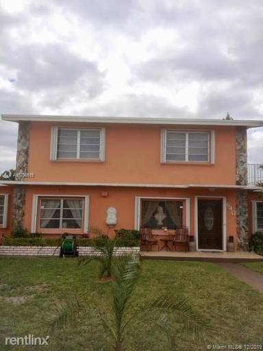 Main picture of 640 E 12th Pl