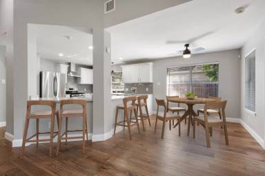 Main picture of 1804 Camas Dr