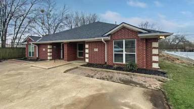 Main picture of 205 Cooner St
