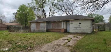 Main picture of 9102 Lake Forest Blvd