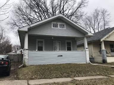 Main picture of 506 E Maywood Ave