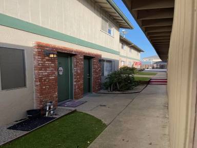 Main picture of 1158 Ash St