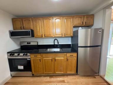 Main picture of 51 Summit St
