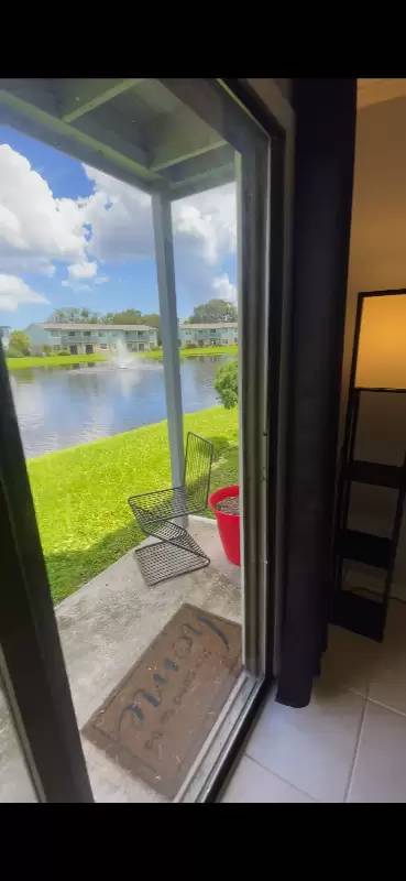 Main picture of Coquina Lakes