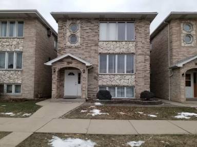 Main picture of 5218 S Kilbourn Ave