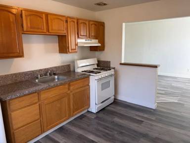 Main picture of 204 3rd St