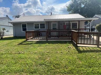 Main picture of 576 West Lawn Dr