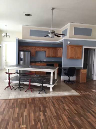 Main picture of 403 N Geiger St