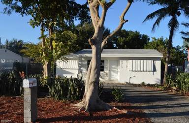 Main picture of 6515 SW 21st St