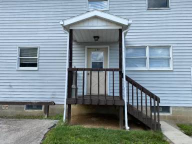 Main picture of 760 South St