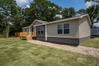 Main picture of 214 Wildflower Dr