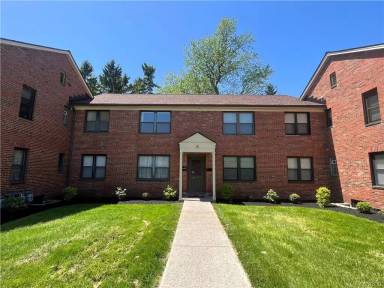 Main picture of 3901 Main St