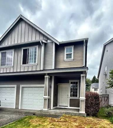 Main picture of 317 NE Miramar Cir