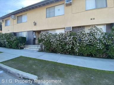 Main picture of 1913 Oak Tree Dr