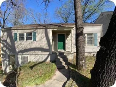 Main picture of 205 S Pine St