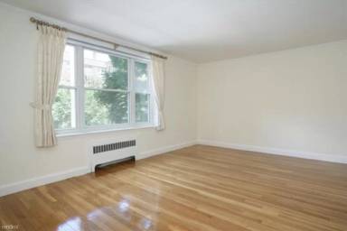 Main picture of 80 Strathmore Rd
