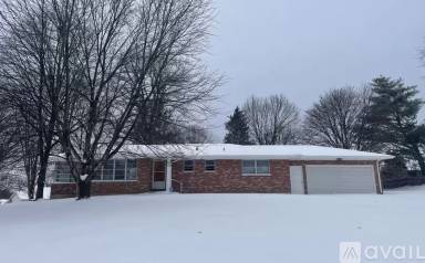Main picture of 2461 Driftwood Ln