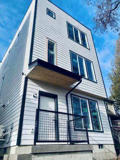 Main picture of 1618-20 S G St