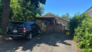 Main picture of 2615 SE 15th Ave