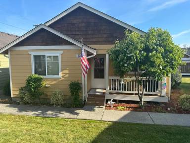 Main picture of 1702 Wildflower Way