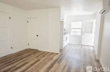 Main picture of 439 S Evergreen Ave