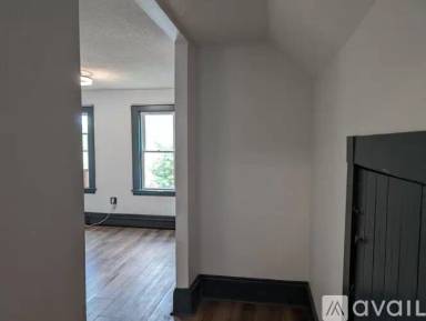 Main picture of 218 Penobscot St
