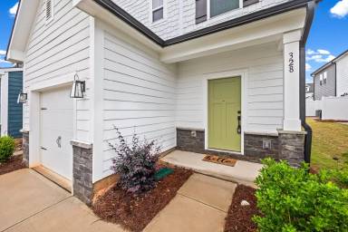 Main picture of 328 Drawbar Dr