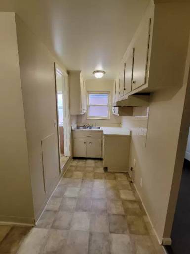 Main picture of 2020 Pine Ave