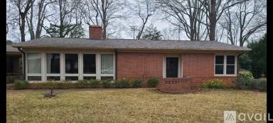Main picture of 106 York St